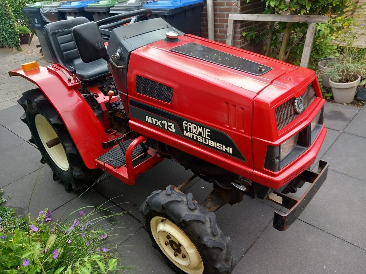 Weinbautraktor of the type Mitsubishi MTX13 farmie, Gebrauchtmaschine in Leerbroek (Picture 2)