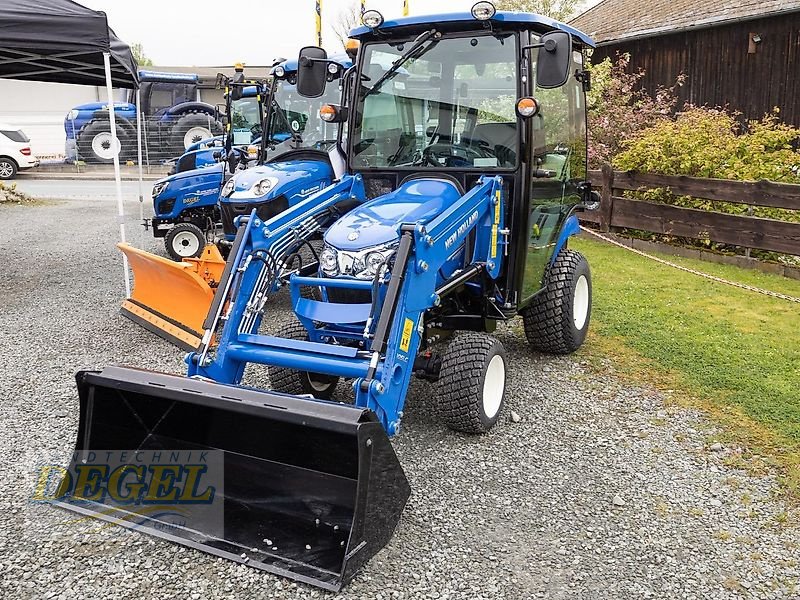 Weinbautraktor typu New Holland BOOMER 25/HST Compakt mit Kabine und Frontlader, Neumaschine v Feilitzsch (Obrázek 2)