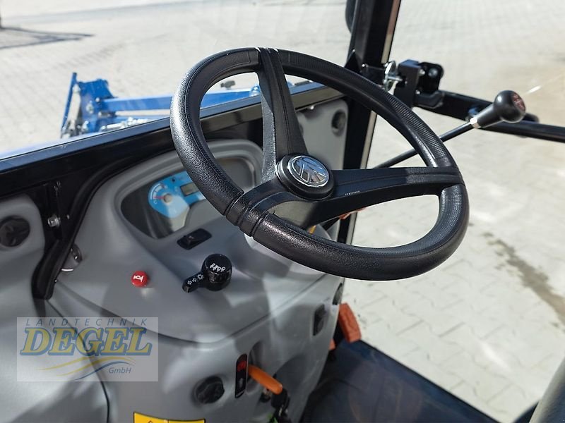 Weinbautraktor du type New Holland Boomer 25/HST, Neumaschine en Feilitzsch (Photo 8)