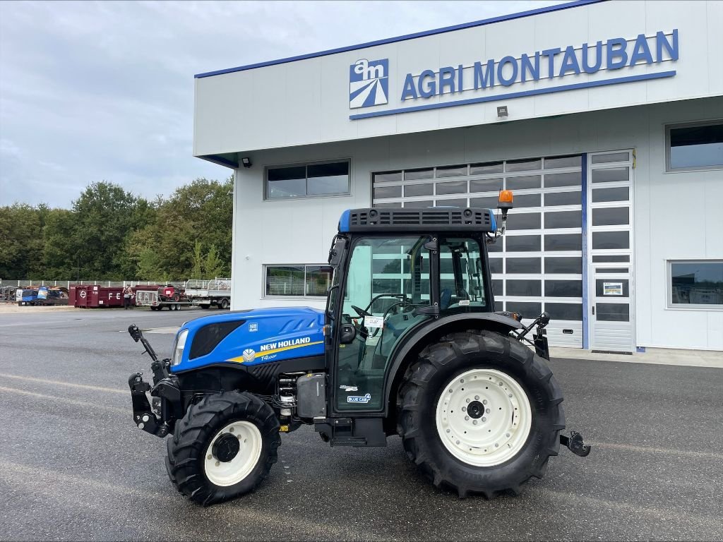 Weinbautraktor Türe ait New Holland T 4.100F, Gebrauchtmaschine içinde Montauban (resim 4)