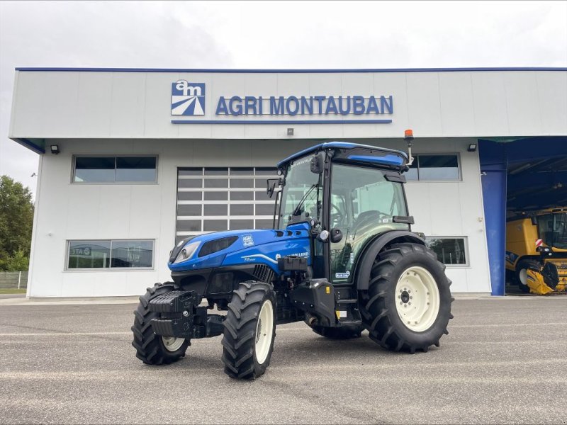 Weinbautraktor des Typs New Holland T 4.100F, Gebrauchtmaschine in Montauban