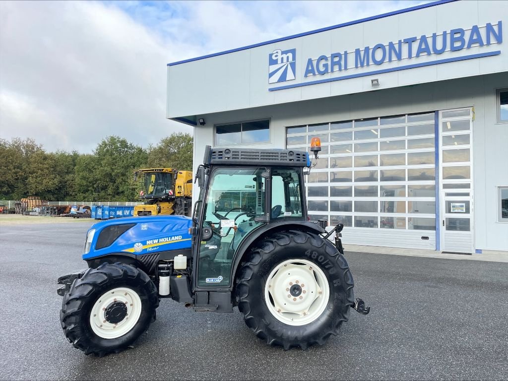 Weinbautraktor des Typs New Holland T 4.100LP, Gebrauchtmaschine in Montauban (Bild 4)