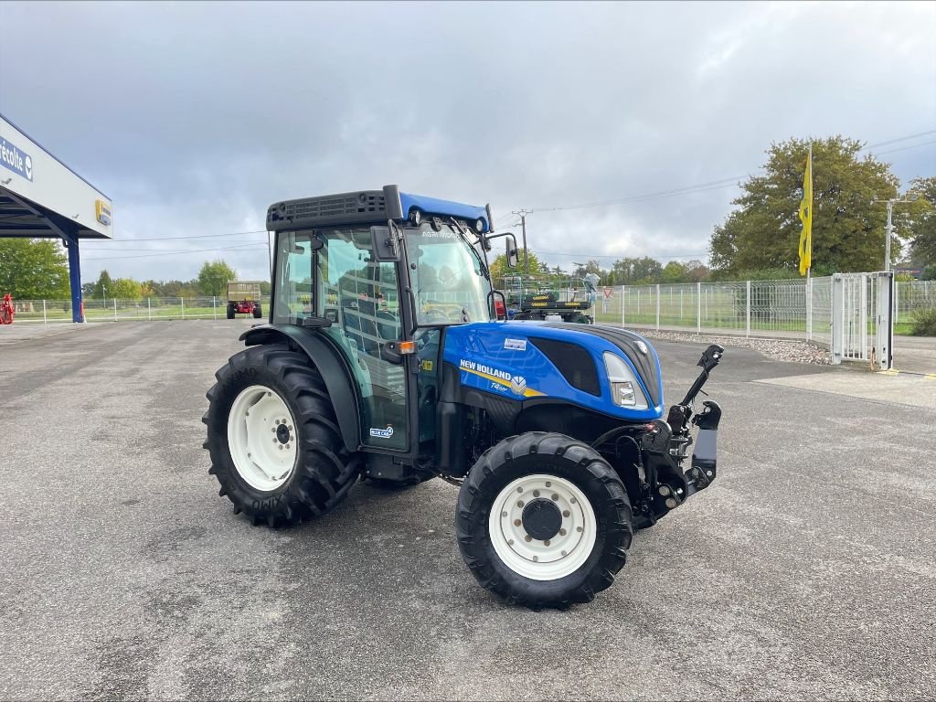 Weinbautraktor от тип New Holland T 4.110F, Gebrauchtmaschine в Montauban (Снимка 3)