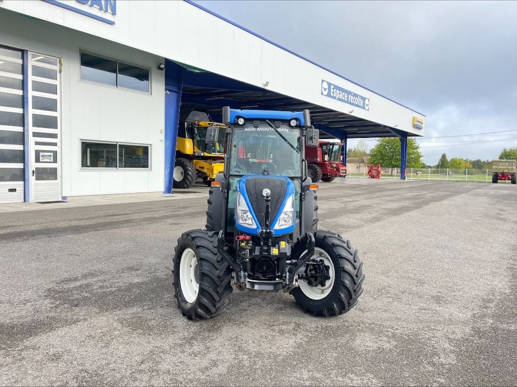 Weinbautraktor Türe ait New Holland T 4.110F, Gebrauchtmaschine içinde Montauban (resim 2)