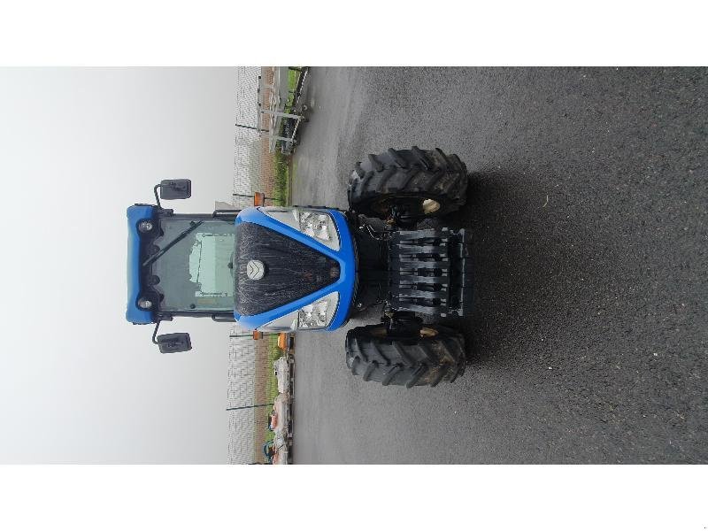 Weinbautraktor типа New Holland T4-90V, Gebrauchtmaschine в ANTIGNY (Фотография 2)