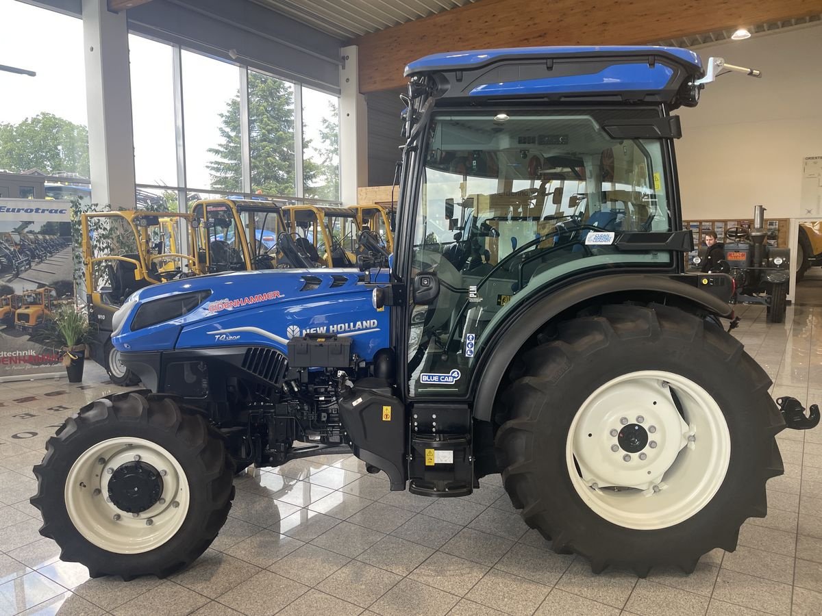 Weinbautraktor del tipo New Holland T4.120 F (Stage V), Neumaschine en Burgkirchen (Imagen 4)