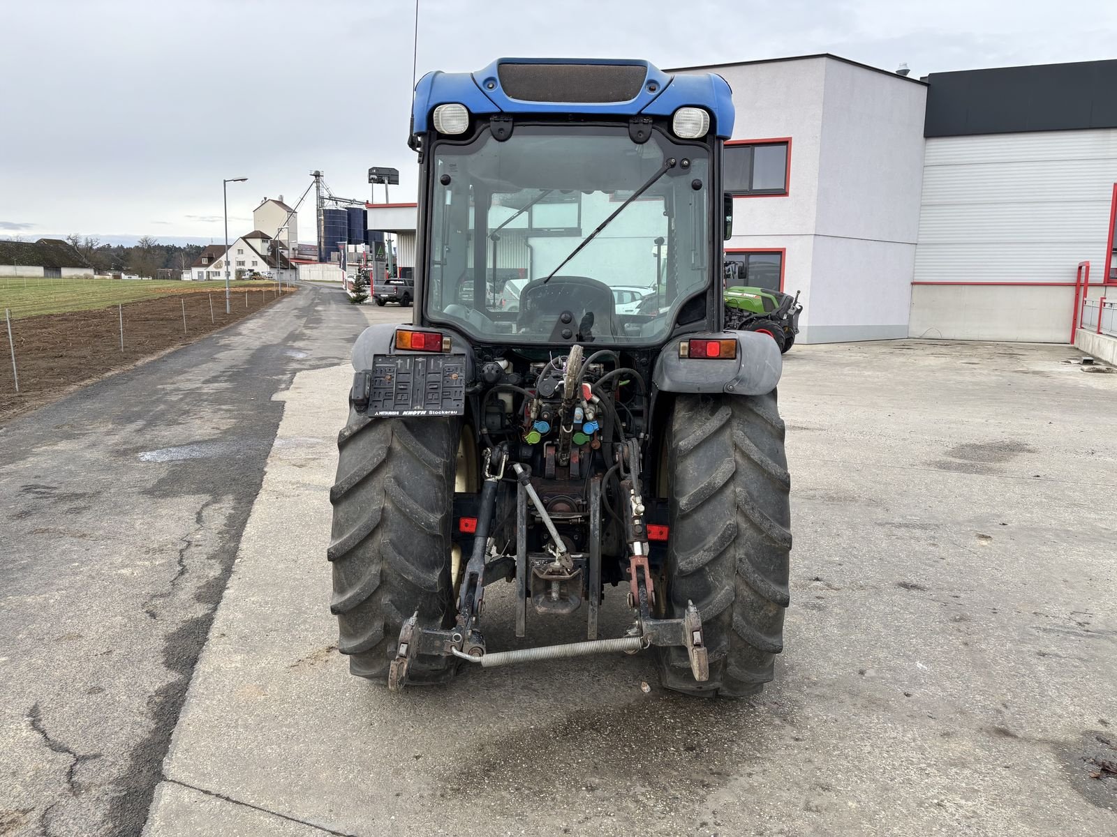 Weinbautraktor du type New Holland TM85FA, Gebrauchtmaschine en Starrein (Photo 7)