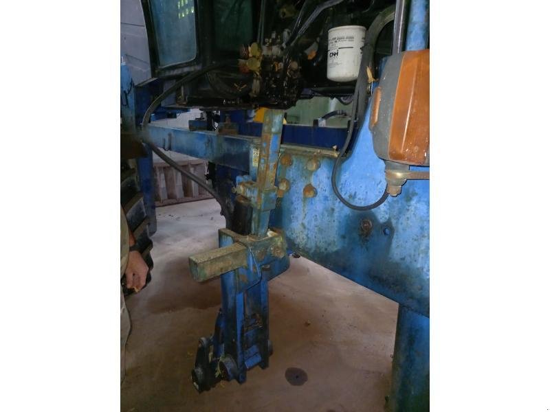 Weinbautraktor del tipo New Holland TN80F-2RM, Gebrauchtmaschine en ANTIGNY (Imagen 7)