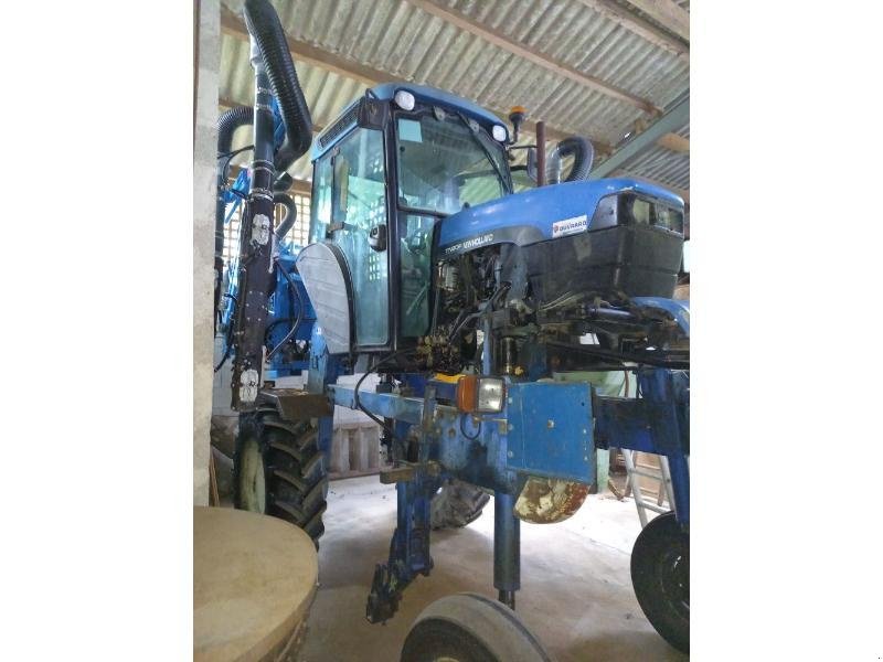 Weinbautraktor typu New Holland TN80F-2RM, Gebrauchtmaschine w ANTIGNY (Zdjęcie 3)