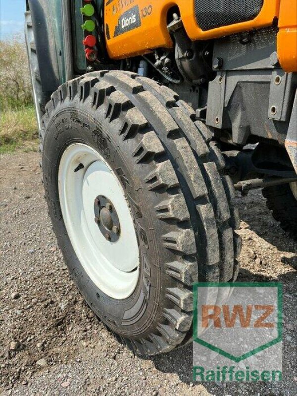 Weinbautraktor des Typs Renault Dionis 130, Gebrauchtmaschine in Herxheim (Bild 4)