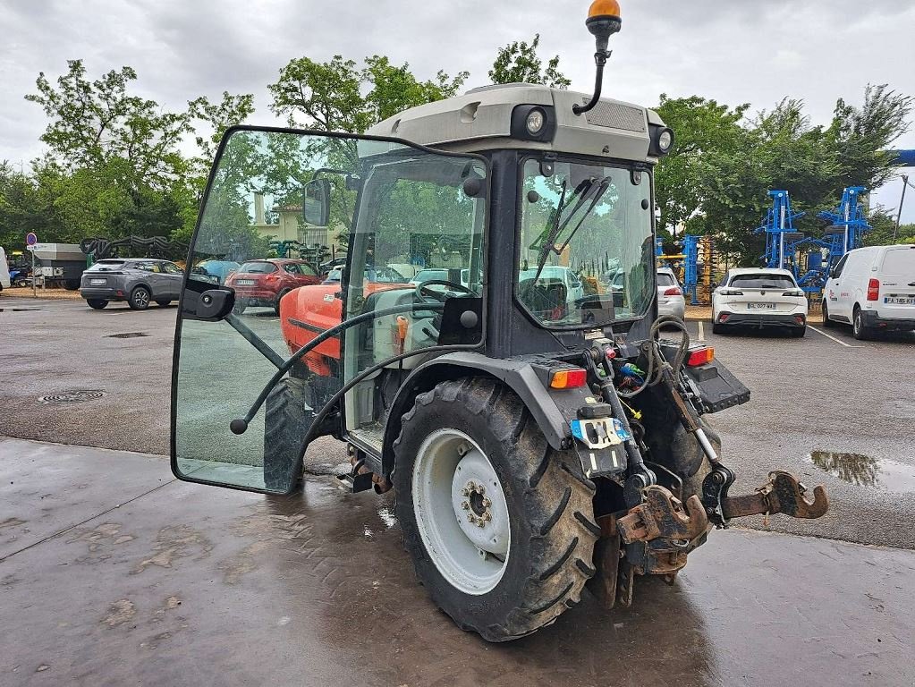 Weinbautraktor of the type Same FRUTTETO 3 V80, Gebrauchtmaschine in NOVES (Picture 4)