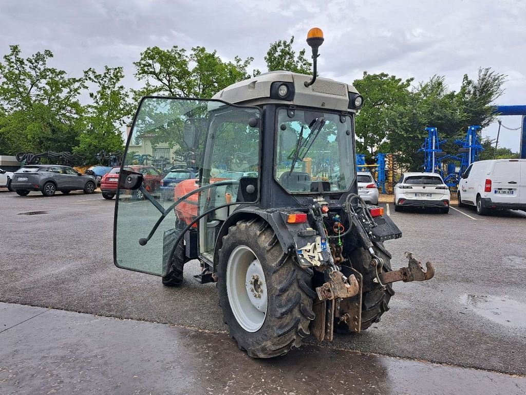 Weinbautraktor typu Same FRUTTETO 3 V80, Gebrauchtmaschine v NOVES (Obrázok 4)