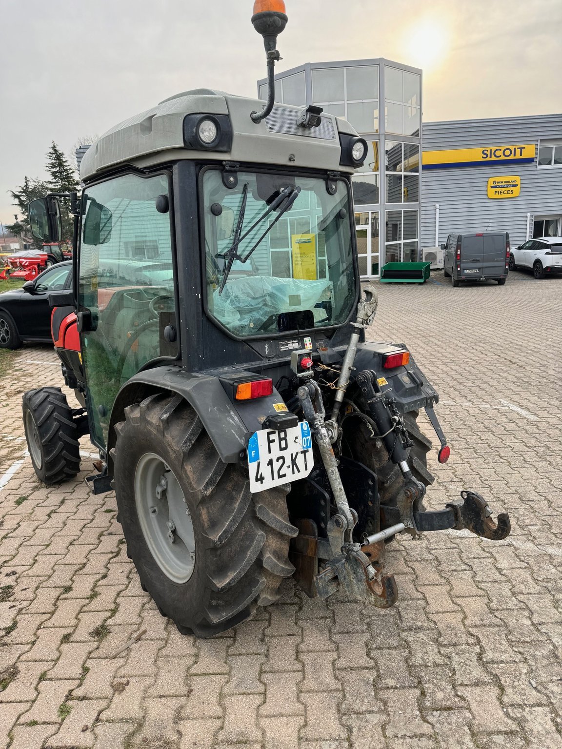 Weinbautraktor du type Same Tracteur vigneron Frutteto V 80 Same, Gebrauchtmaschine en ROYNAC (Photo 2)