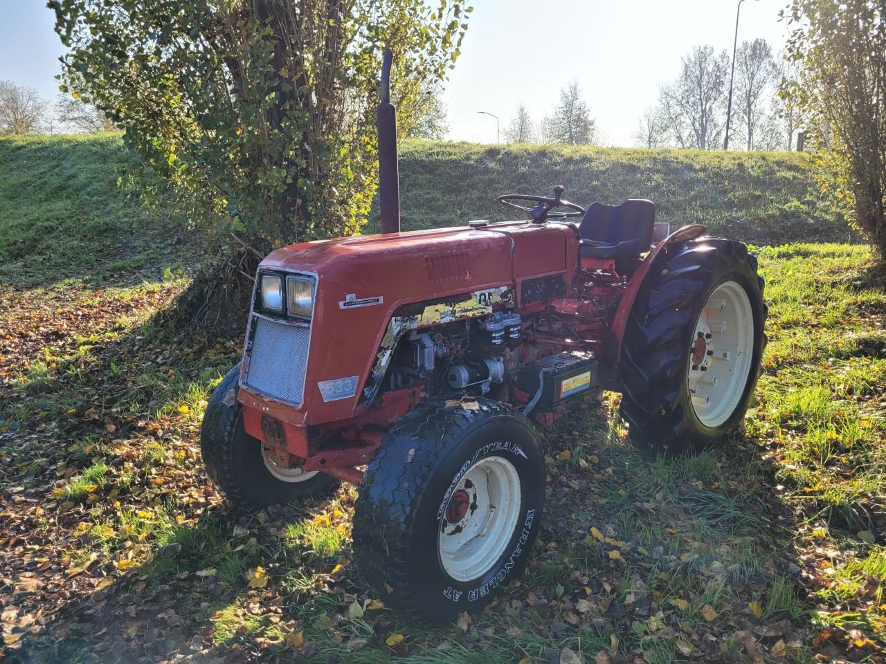 Weinbautraktor del tipo Sonstige International 533, Gebrauchtmaschine In Werkendam (Immagine 9)