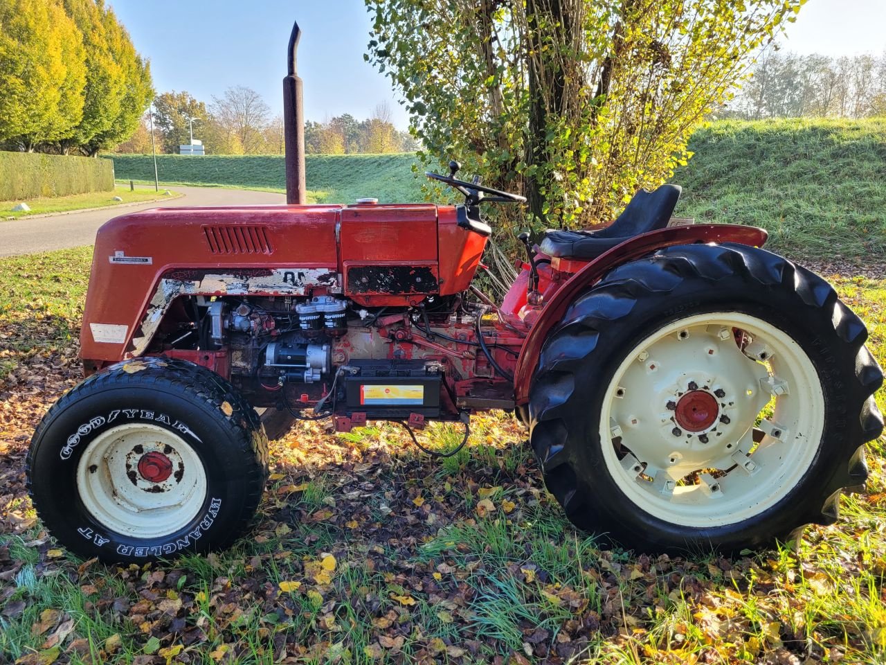 Weinbautraktor del tipo Sonstige International 533, Gebrauchtmaschine In Werkendam (Immagine 10)