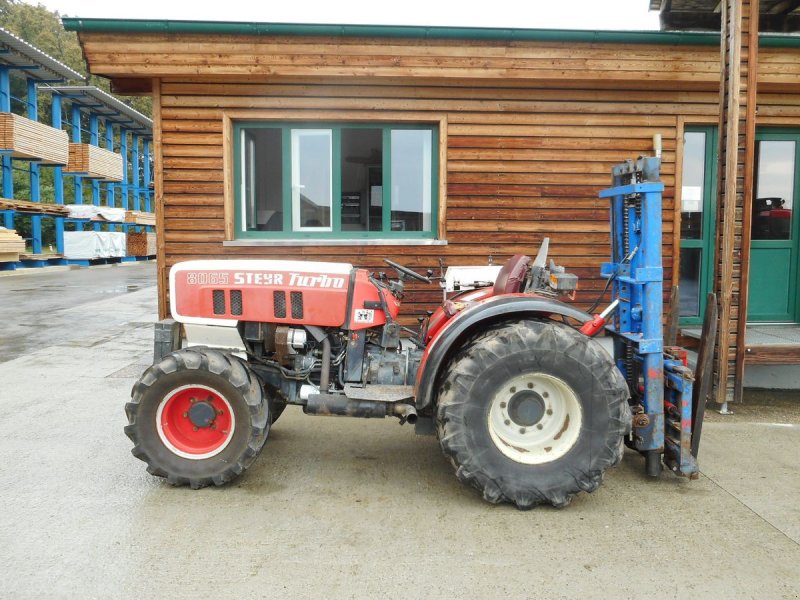 Weinbautraktor типа Steyr 8065 Turbo Schmalspur Allrd mit HECKSTAPLER !!, Gebrauchtmaschine в St. Nikolai ob Draßling