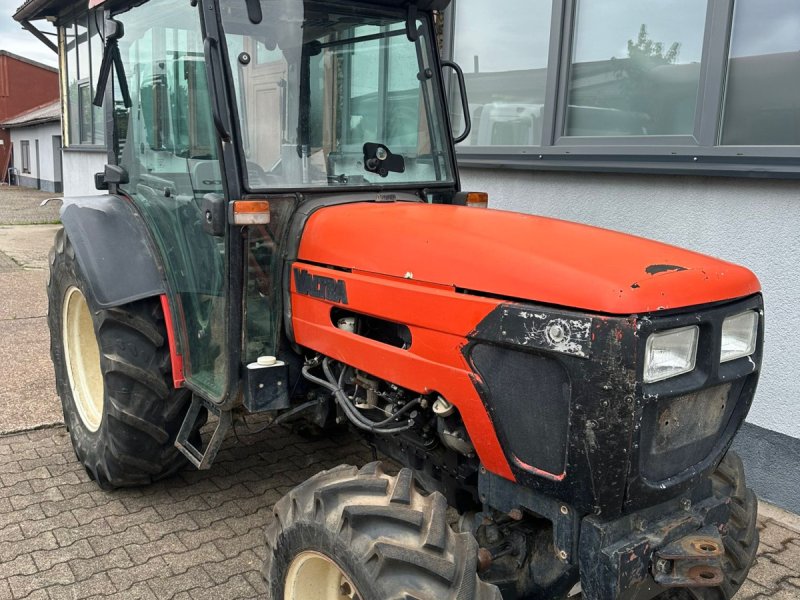 Weinbautraktor van het type Valtra 3400V Allrad Traktor Schlepper Schmalspur Weinbau, Gebrauchtmaschine in Bühl (Foto 1)