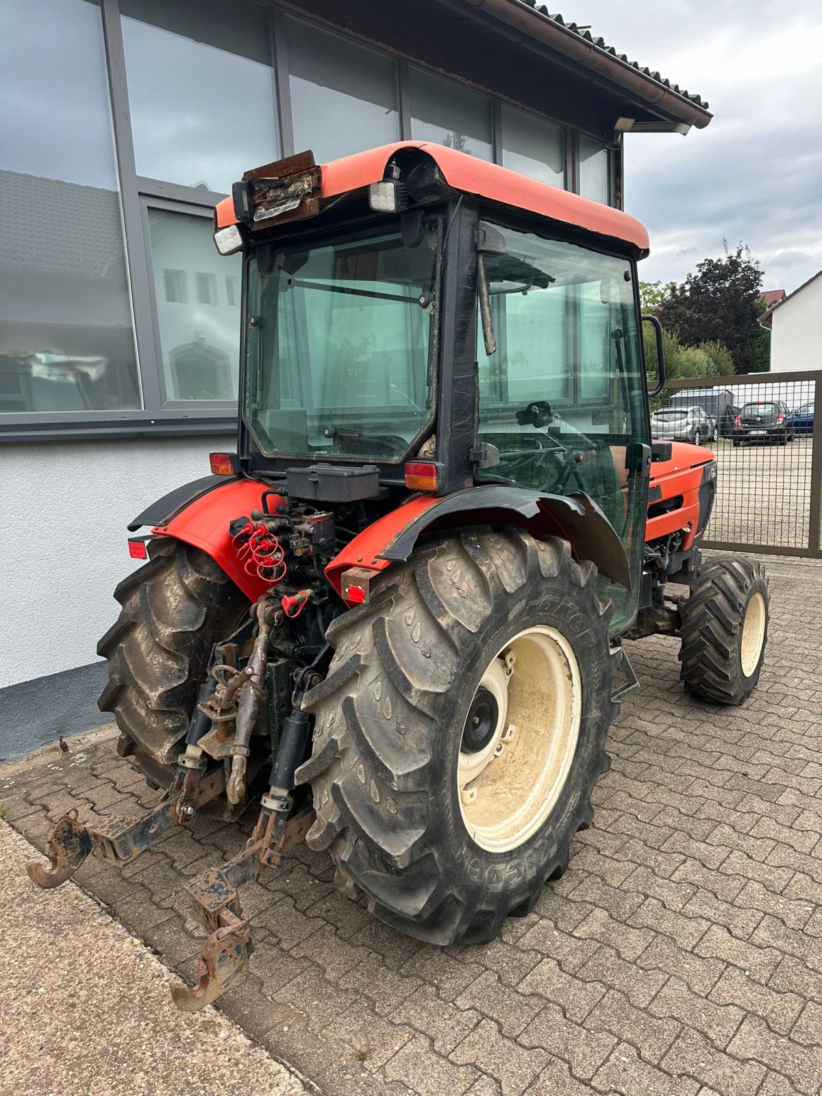 Weinbautraktor типа Valtra 3400V Allrad Traktor Schlepper Schmalspur Weinbau, Gebrauchtmaschine в Bühl (Фотография 9)