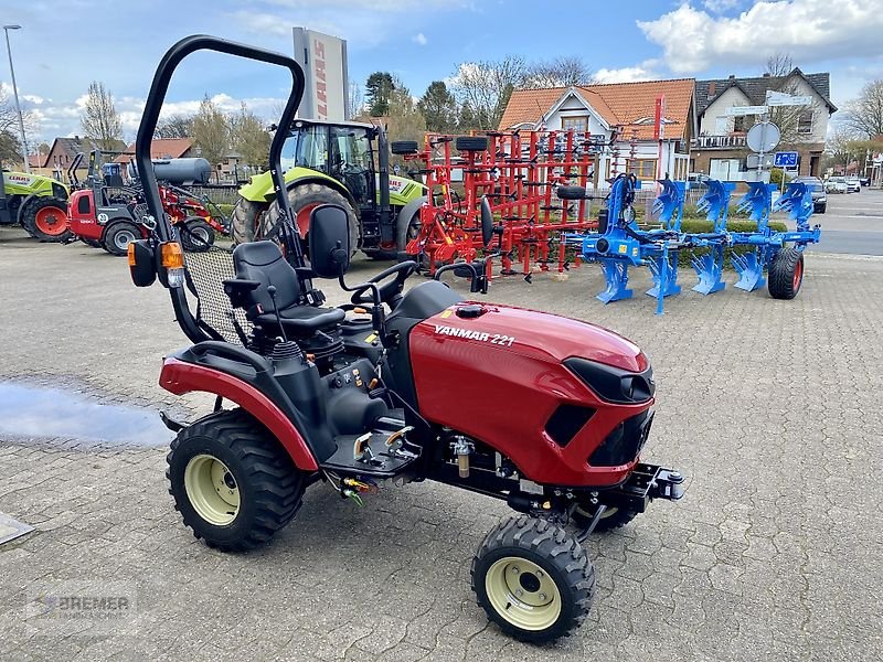 Weinbautraktor of the type Yanmar SA 221 V Allrad ROPS, Neumaschine in Asendorf (Picture 4)