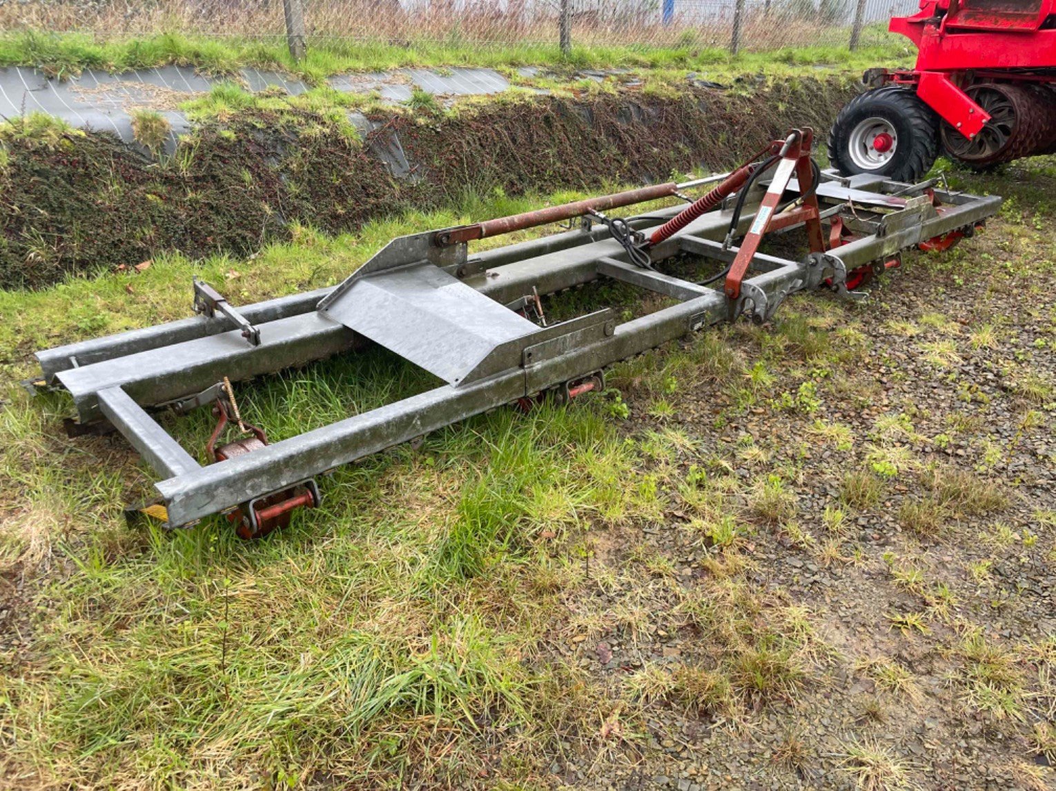 Wiesenegge del tipo Agrimat EBA 540, Gebrauchtmaschine en SAINT CLAIR SUR ELLE (Imagen 2)