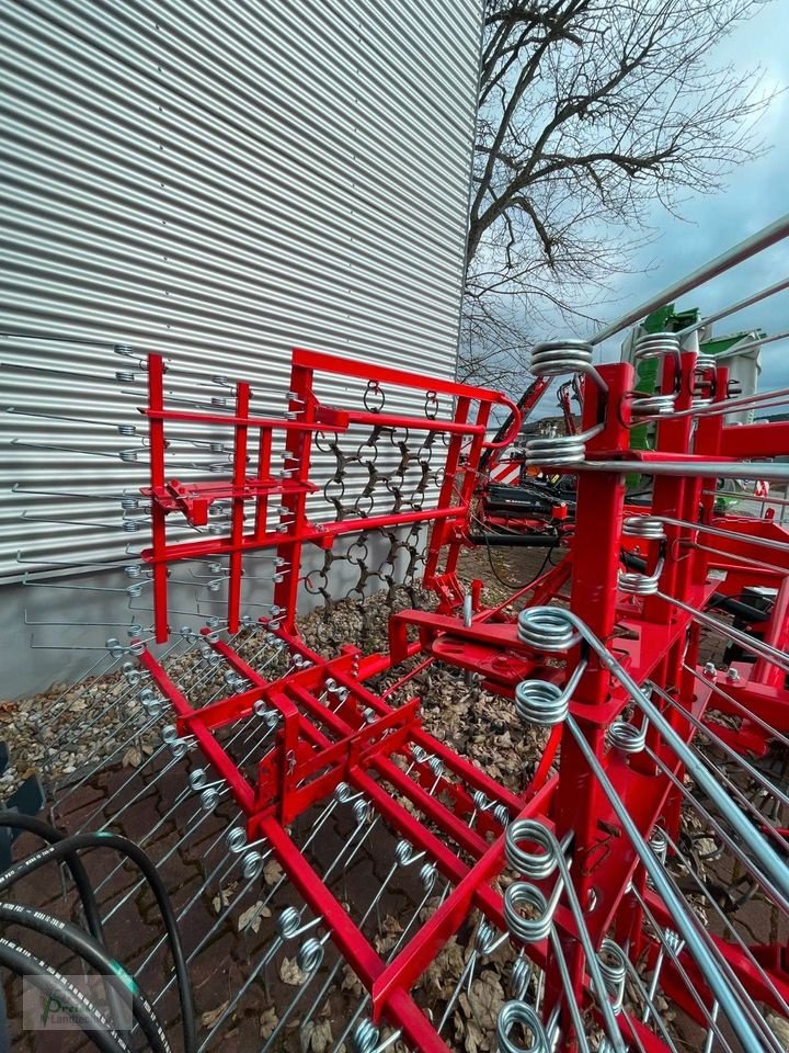 Wiesenegge des Typs PreissTec Wiesenegge 5m mit Striegel, Neumaschine in Bad Kötzting (Bild 1)