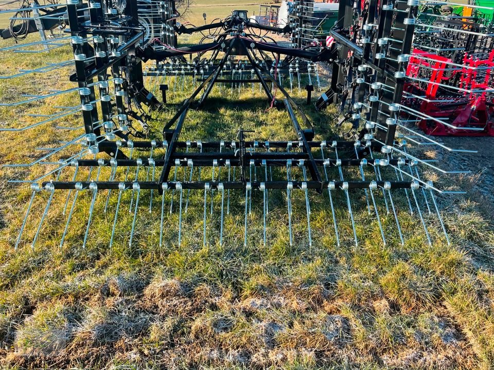 Wiesenegge typu PreissTec Wiesenegge 6m mit Striegel, Neumaschine v Bad Kötzting (Obrázek 8)