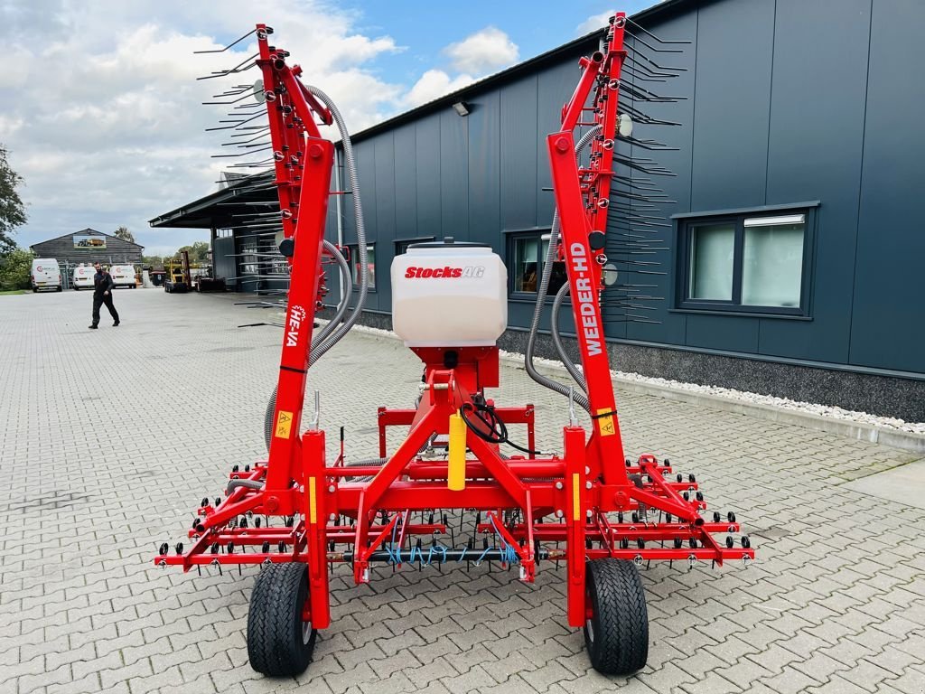 Wildkrautbürste del tipo HE-VA Gras-Weeder 6 meter, Neumaschine In Coevorden (Immagine 1)