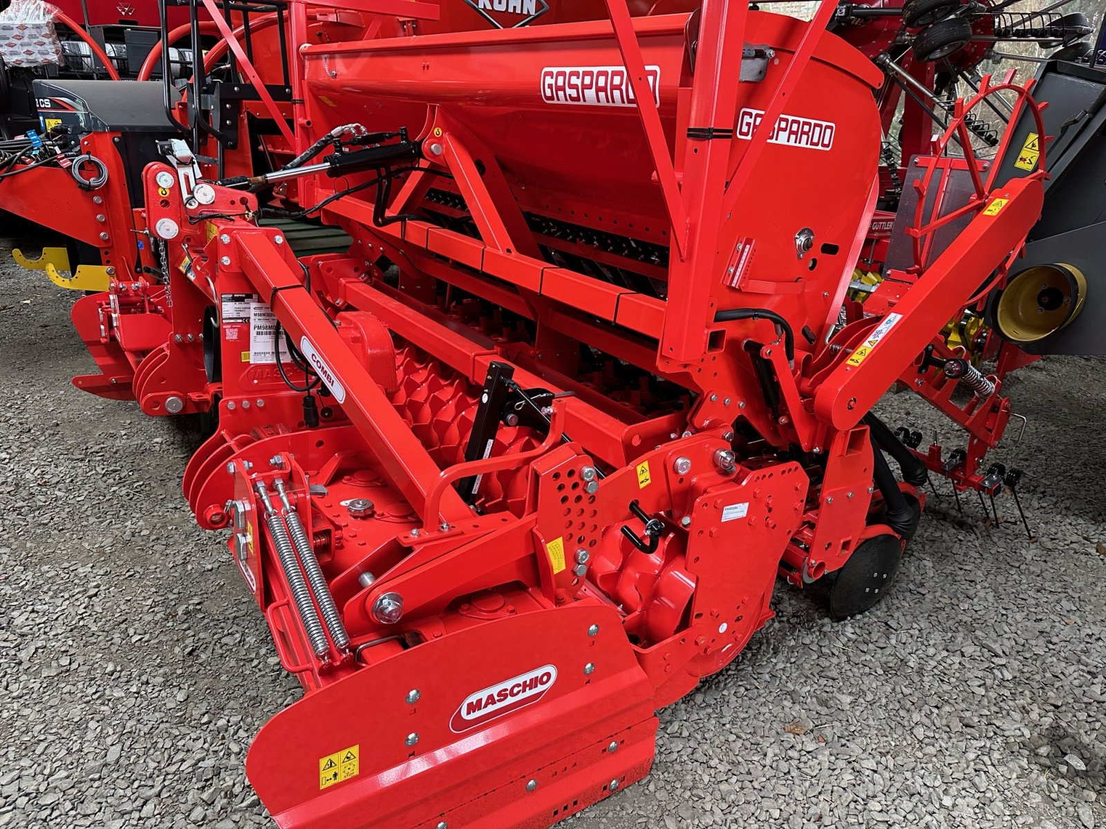 zapfwellenbetriebenes Gerät of the type Maschio DC-Classic 3000 SCM+DAMA 300, Neumaschine in Amöneburg - Roßdorf (Picture 2)