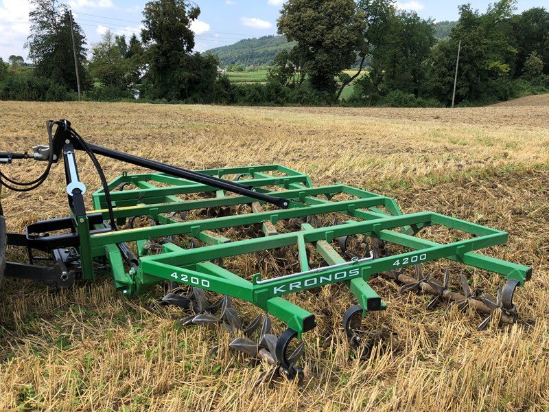 Zinkenrotor (Ackerbau) typu Kronos 4200, Neumaschine v Schaffhausen (Obrázek 1)