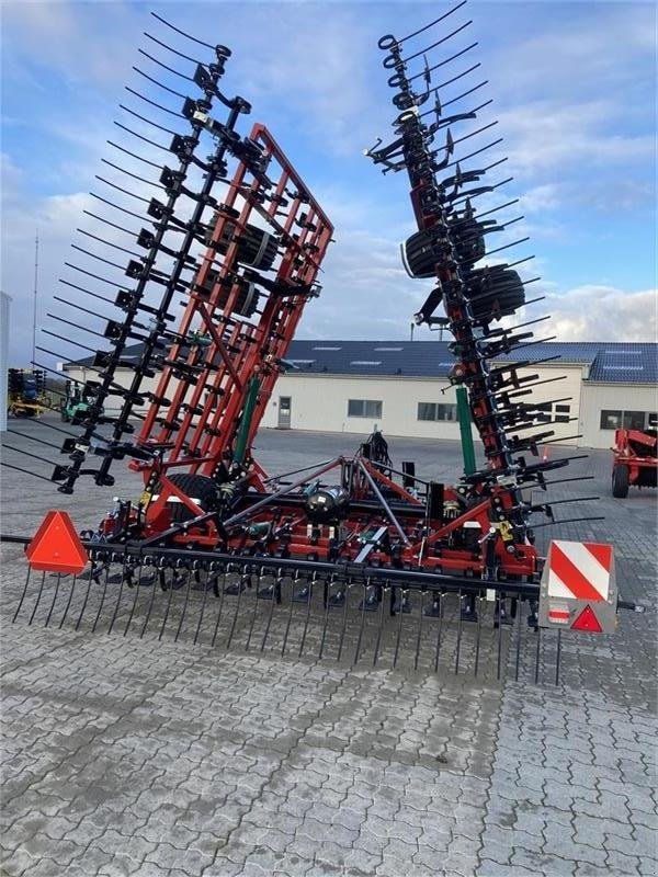 Zinkenrotor (Ackerbau) del tipo Kverneland Tiger 10 meter, Gebrauchtmaschine In Mern (Immagine 5)