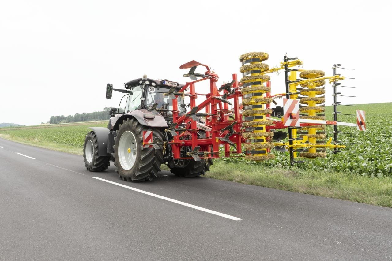 Zinkenrotor (Ackerbau) typu Pöttinger SYYNKRO 4030 K NOVA, Gebrauchtmaschine w Skanderborg (Zdjęcie 2)