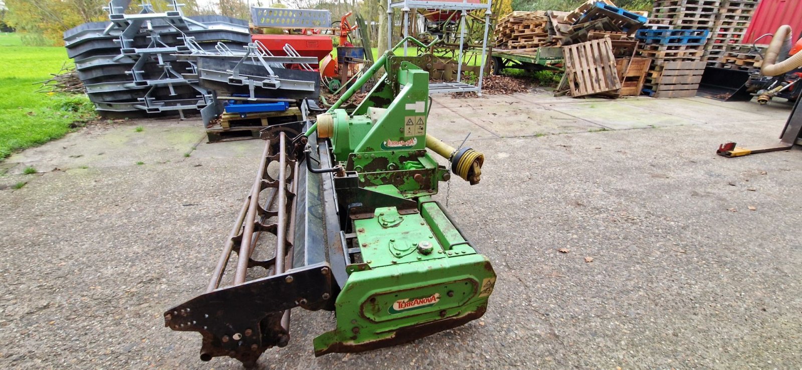 Zinkenrotor (Ackerbau) of the type Sonstige Terranova met kooirol, Gebrauchtmaschine in Maartensdijk (Picture 5)