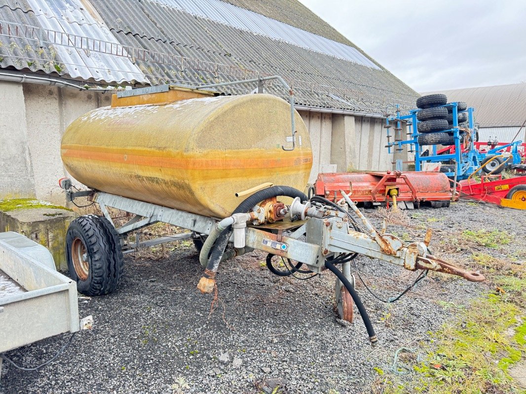 Zubringerfaß Türe ait Chemo 3000 Liter, Gebrauchtmaschine içinde Liebenwalde (resim 5)