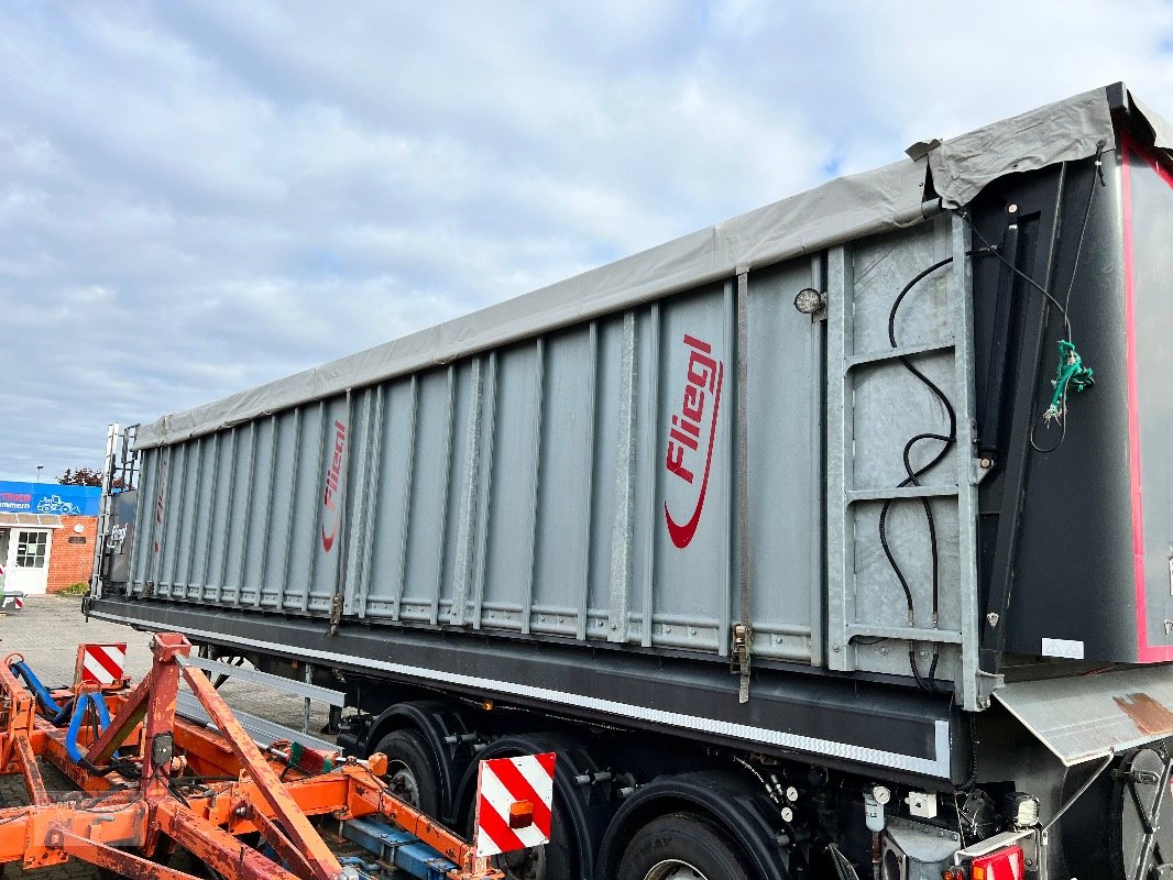 Zubringerfaß van het type Fliegl ASS 3113 Kombitrailer 2in1, Gebrauchtmaschine in Neubrandenburg (Foto 13)