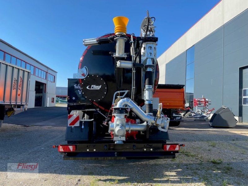 Zubringerfaß of the type Fliegl STF 28000l Agro Truck, Neumaschine in Mühldorf (Picture 5)