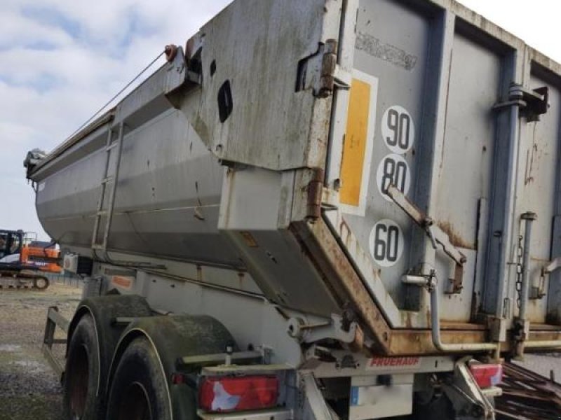 Zubringerfaß del tipo Fruehauf Enrochement, Gebrauchtmaschine en Bourron Marlotte (Imagen 1)