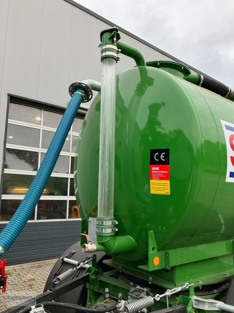 Zubringerfaß des Typs Stapel VT 12.000 LTR. Drehschemmel, Neumaschine in Berne (Bild 6)