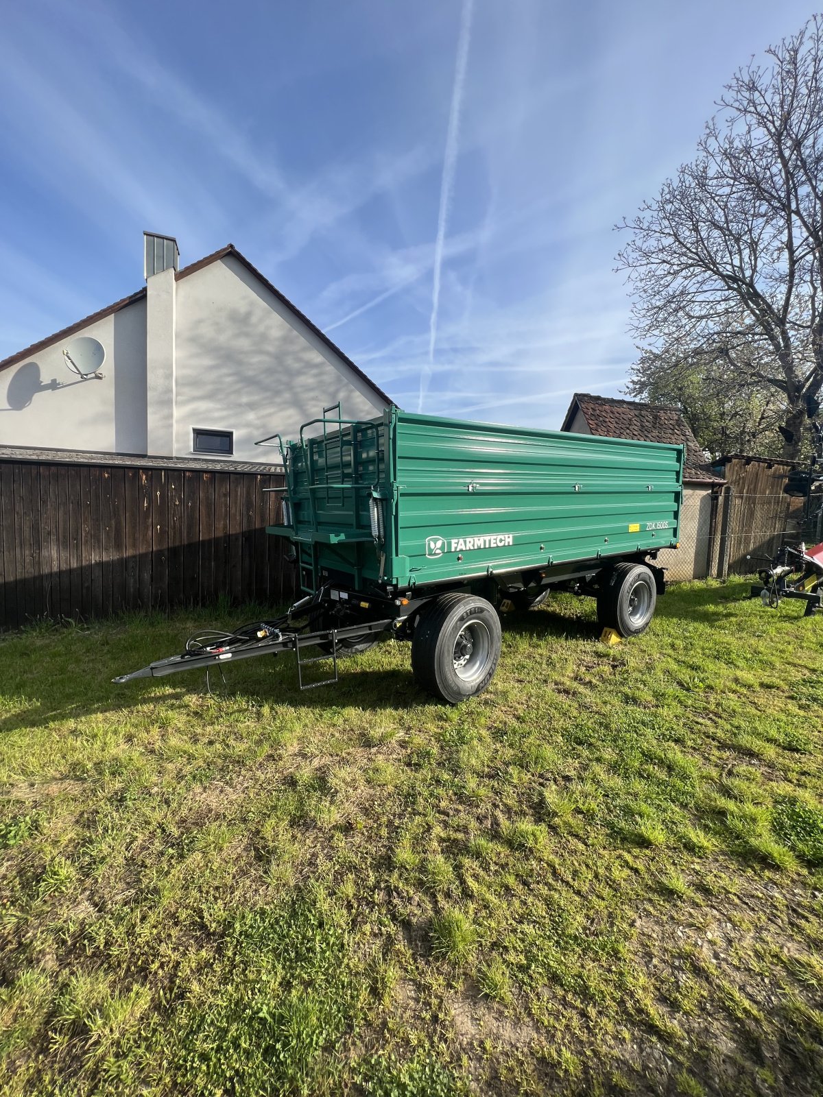 Zweiachskipper of the type Farmtech ZDK 1500 S, Neumaschine in Offenhausen (Picture 1)