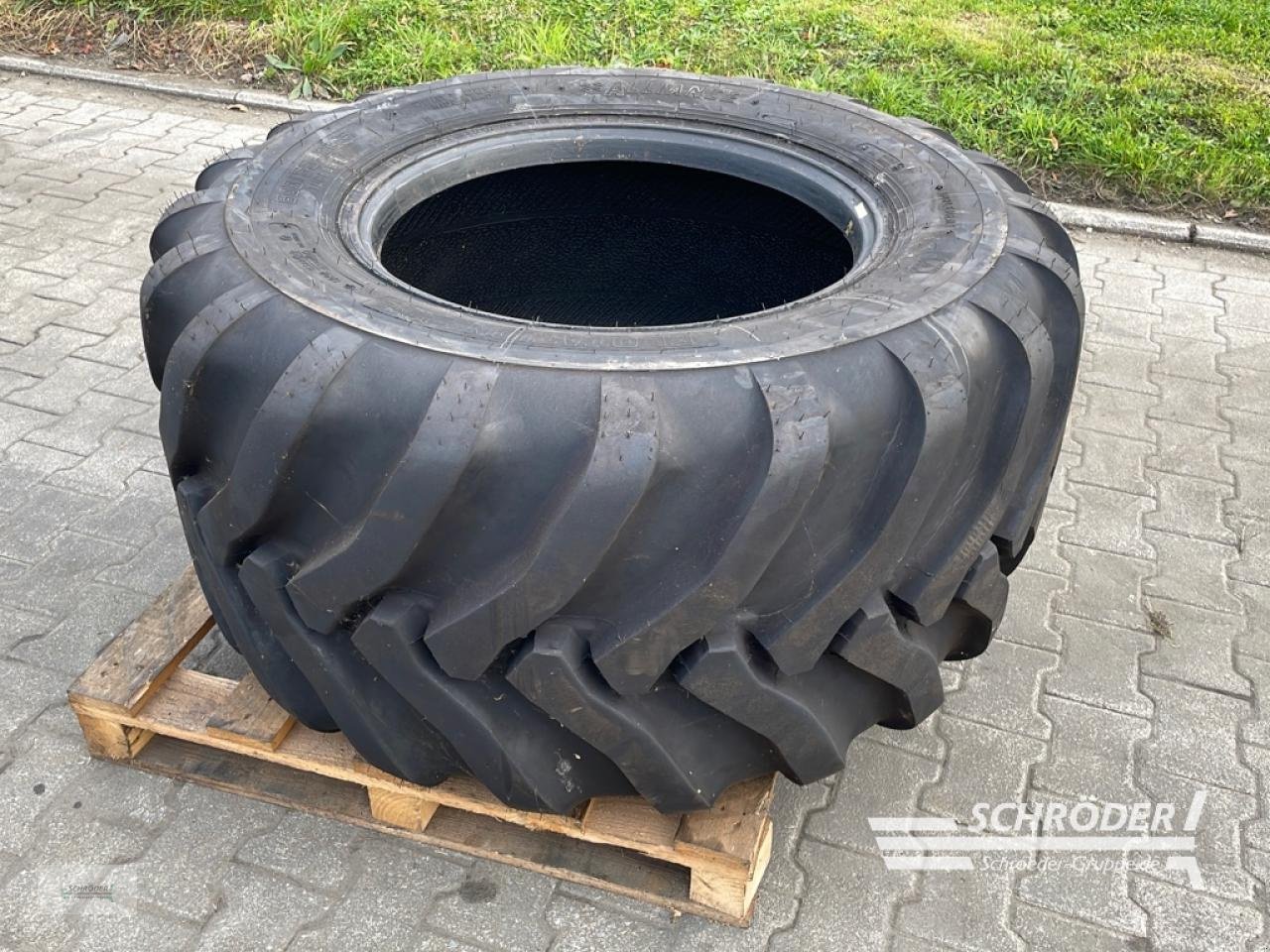 Zwillingsrad от тип Alliance 1X 600/55 R26.5, Gebrauchtmaschine в Westerstede (Снимка 1)