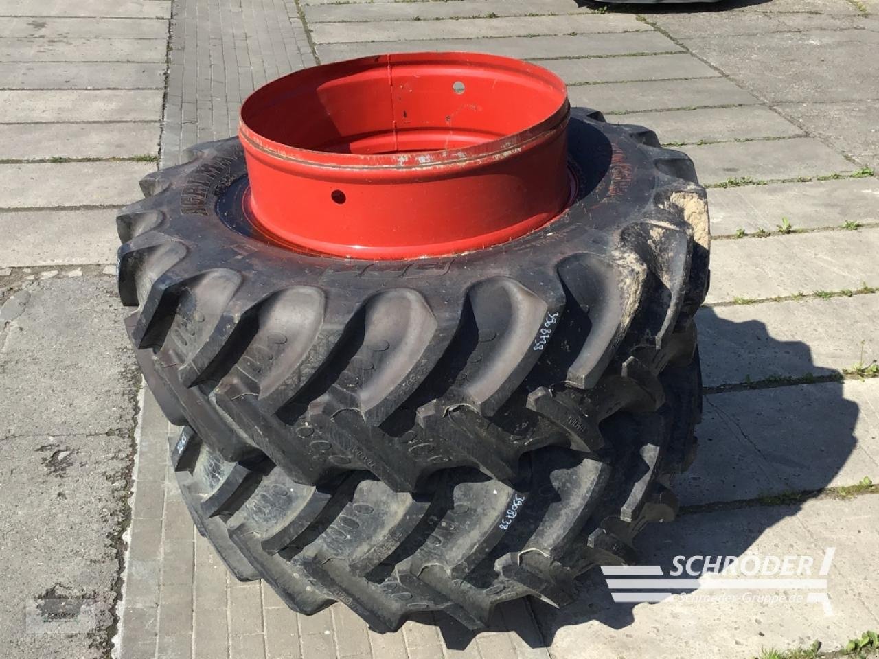 Zwillingsrad типа Alliance 2X 520/85 R 46, Gebrauchtmaschine в Penzlin (Фотография 5)