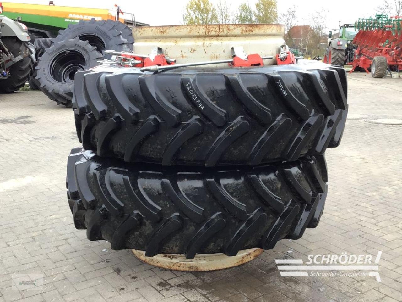 Zwillingsrad van het type Alliance 2X 520/85 R42, Gebrauchtmaschine in Lastrup (Foto 1)