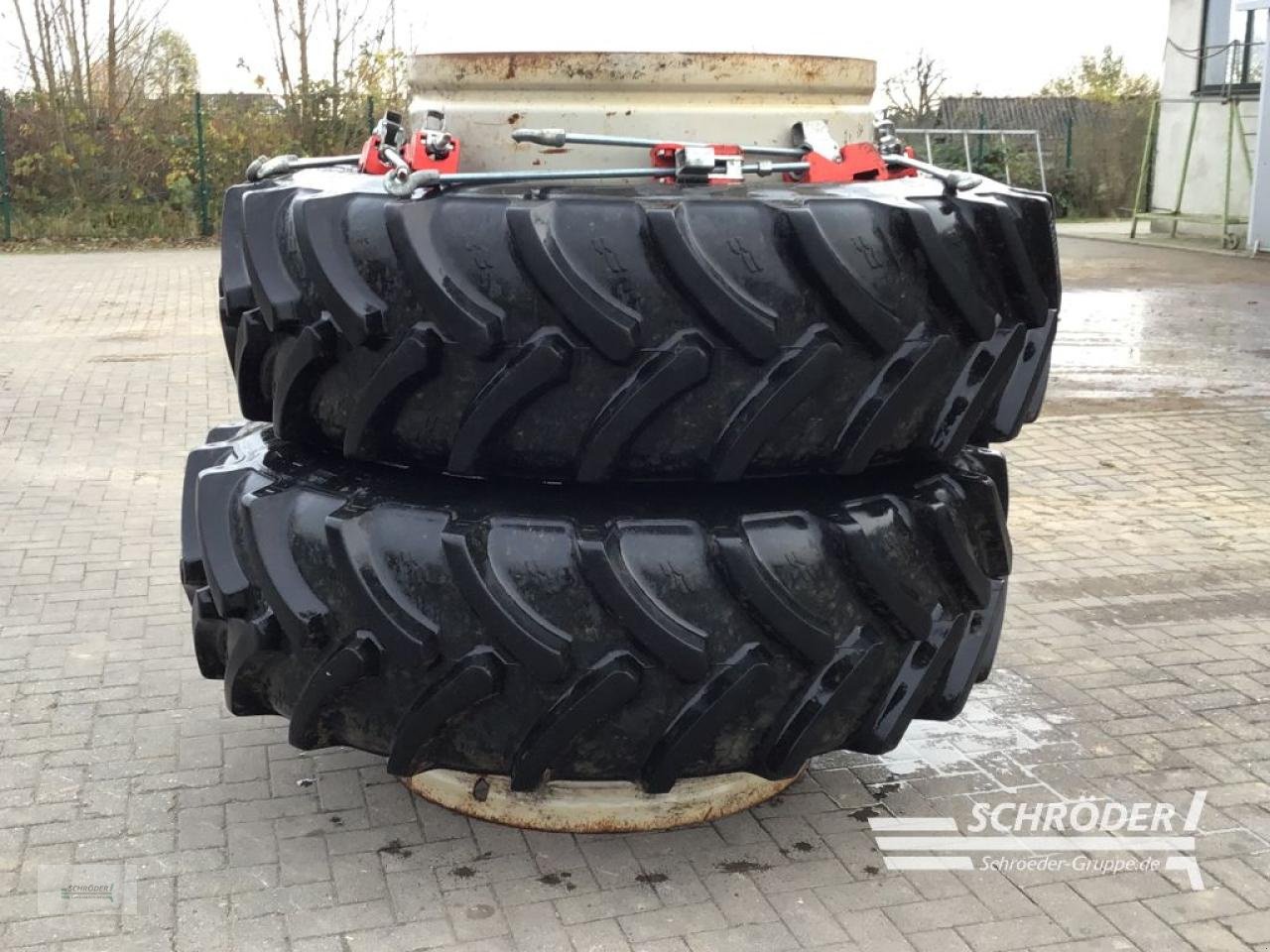 Zwillingsrad van het type Alliance 2X 520/85 R42, Gebrauchtmaschine in Lastrup (Foto 2)