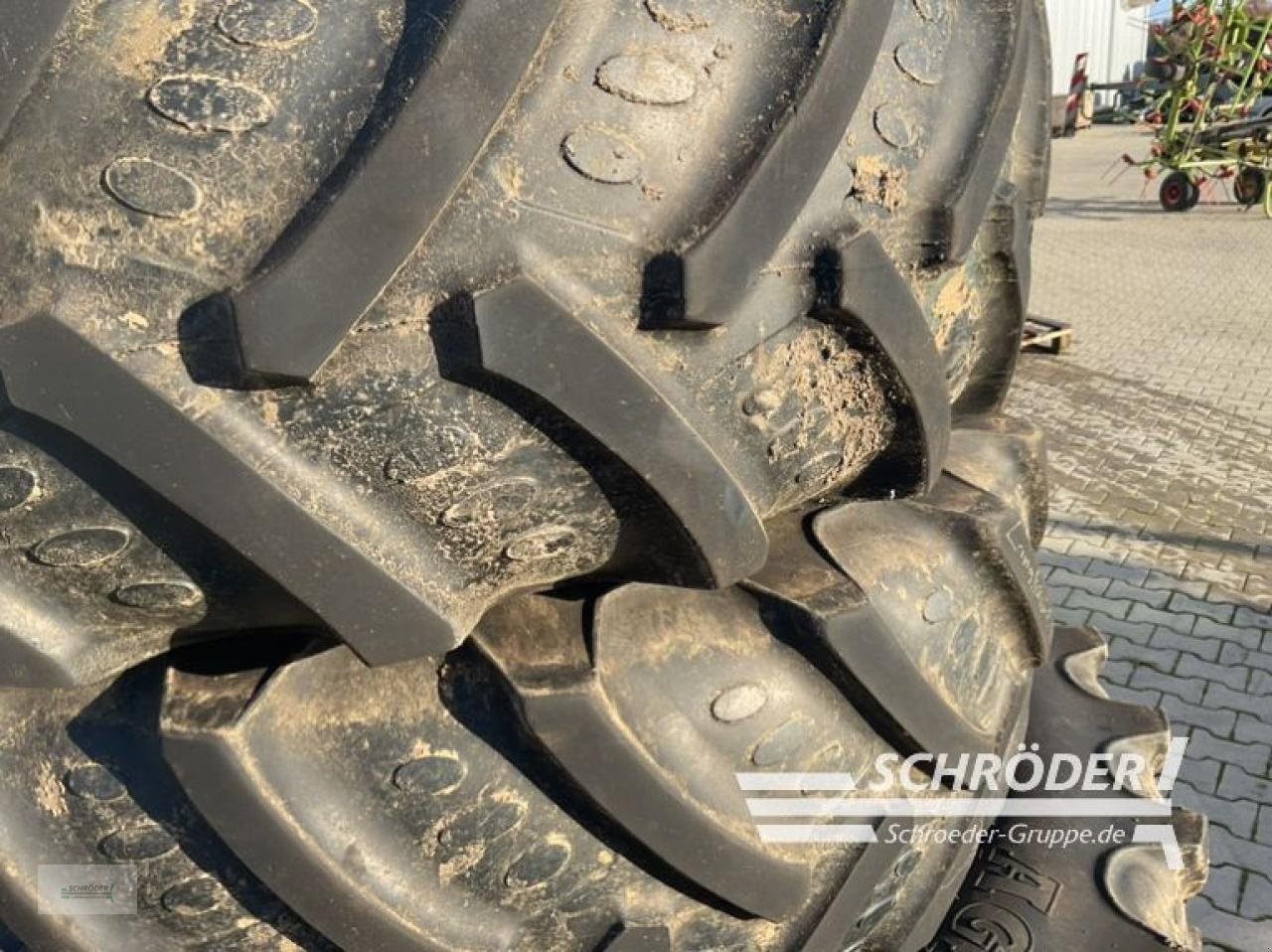 Zwillingsrad typu BKT FENDT PFLEGERÄDER 420/85R30 + 420/80R46, Gebrauchtmaschine v Holdorf (Obrázek 3)