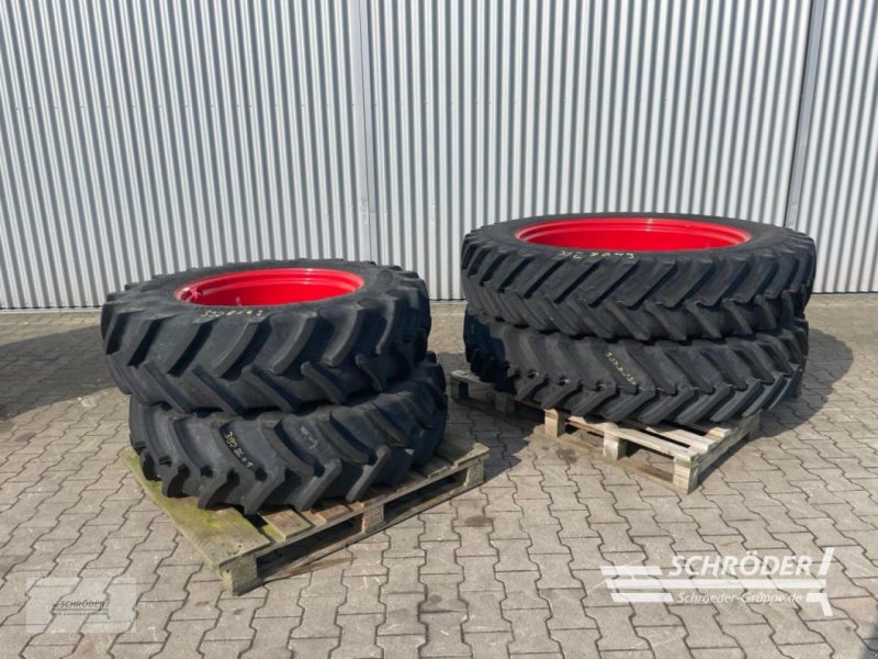 Zwillingsrad του τύπου Ceat 380/85 R30 + 380/90 R46, Neumaschine σε Wildeshausen (Φωτογραφία 1)