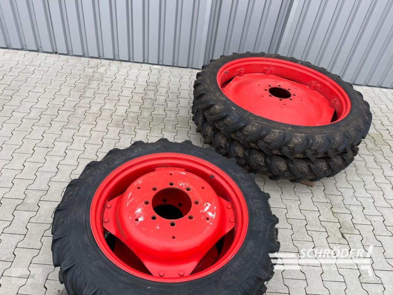 Zwillingsrad от тип Fendt PFLEGERÄDER 230/95 R32 / 230/95 R46, Gebrauchtmaschine в Scharrel (Снимка 2)