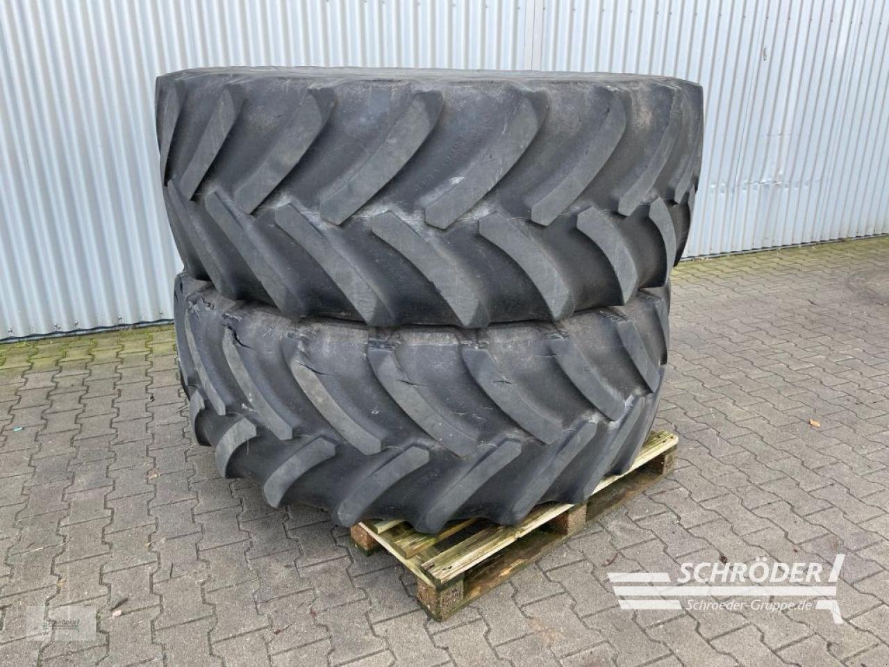 Zwillingsrad typu GoodYear DEUTZ KOMPLETTRÄDER 620/70 R42, Gebrauchtmaschine w Wildeshausen (Zdjęcie 1)