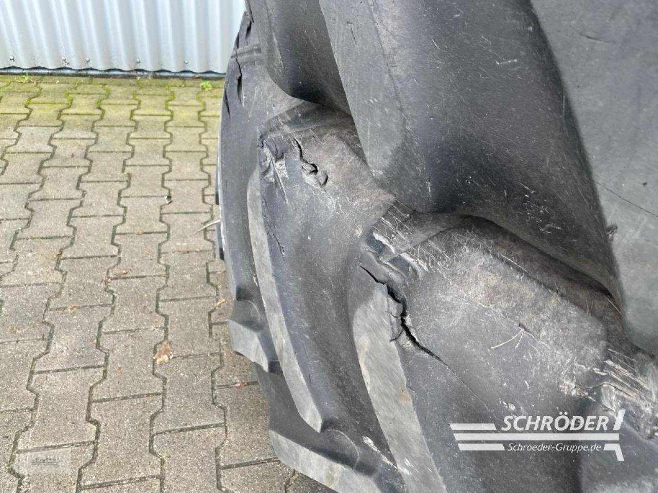 Zwillingsrad tip GoodYear DEUTZ KOMPLETTRÄDER 620/70 R42, Gebrauchtmaschine in Wildeshausen (Poză 9)