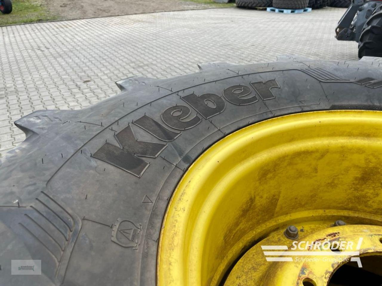 Zwillingsrad van het type Kleber 2 X 600/65 R28, Gebrauchtmaschine in Wildeshausen (Foto 5)