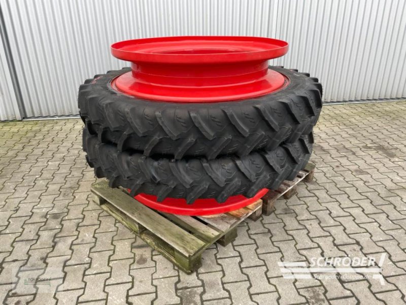 Zwillingsrad от тип Kleber 300/90 R52 ZWILLINGE / Z.B. FENDT 700 S4, Neumaschine в Wildeshausen (Снимка 1)