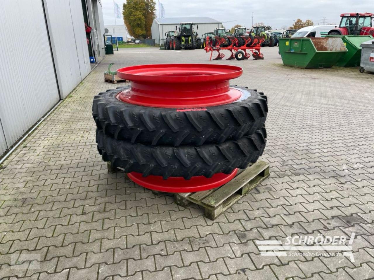 Zwillingsrad του τύπου Kleber 300/90 R52 ZWILLINGE / Z.B. FENDT 700 S4, Neumaschine σε Wildeshausen (Φωτογραφία 2)